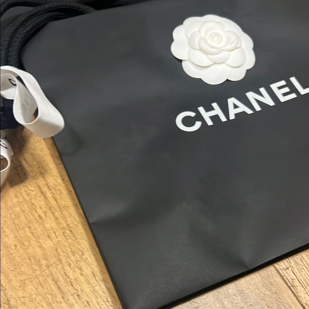 CHANEL Black Shopping Bags with White Camellia Logo and Ribbon - Picture 2 of 7